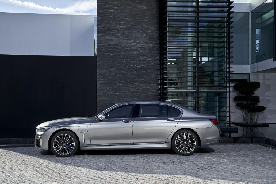  BMW 745Le xDrive M Sport (G12) 2019 года  (WW) (фото 6 из 103)